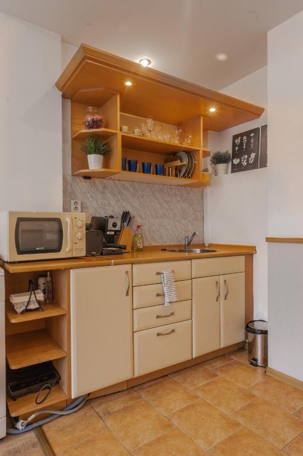 סופיה Charming Studio On Vitosha Street By Flat Mаnager מראה חיצוני תמונה